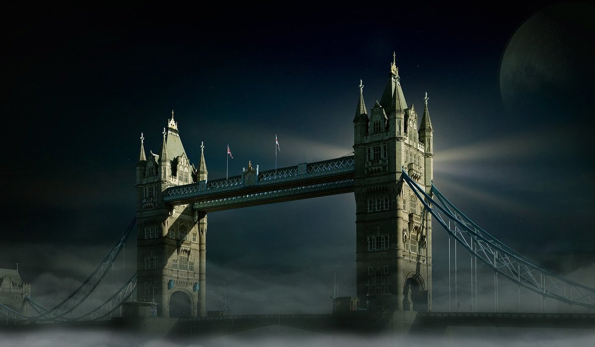 Creating Mood With Blue Hour Photography